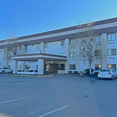Quality Inn Arena Wilkes-Barre Exteriér fotografie